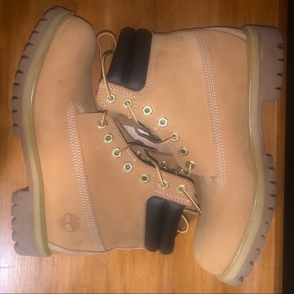 Timberland Construction 6 inch Basic Boot for Men, Size 9 - Wheat Nubuck